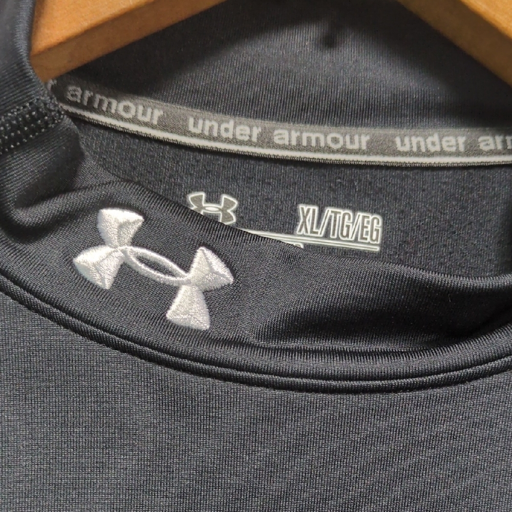 Under Armour Black Coldgear Mock Fitted  Women's Size XL - Picture 4 of 9